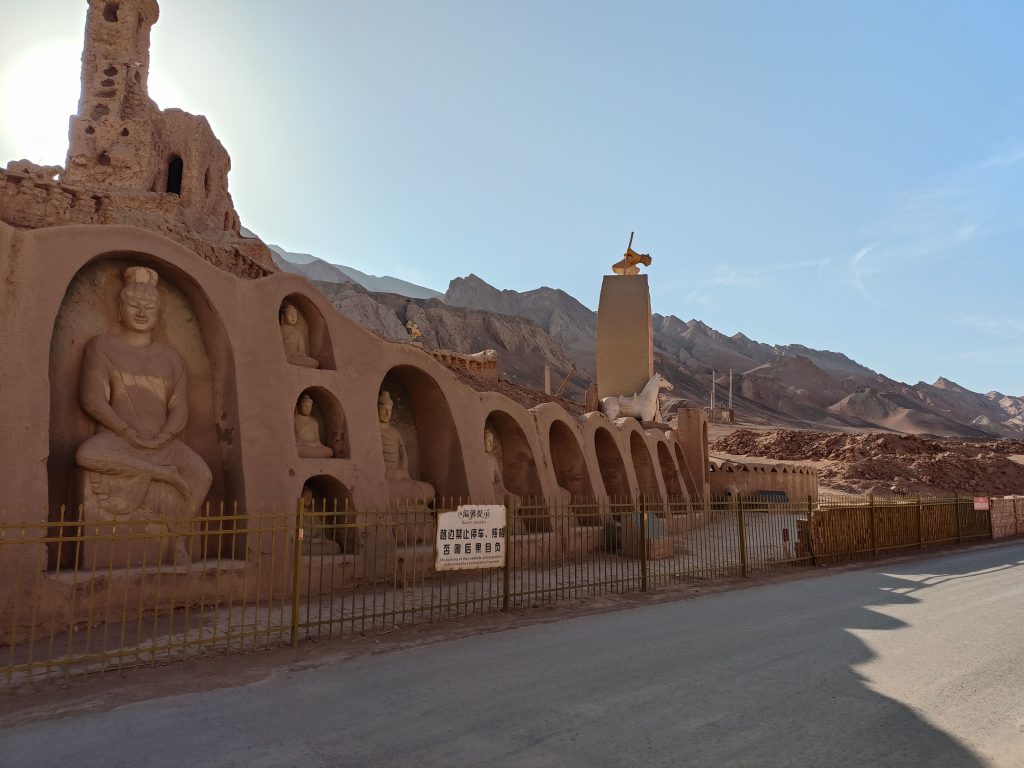 Las Cuevas de Bezeklik, cerca de Turpan en Xinjiang