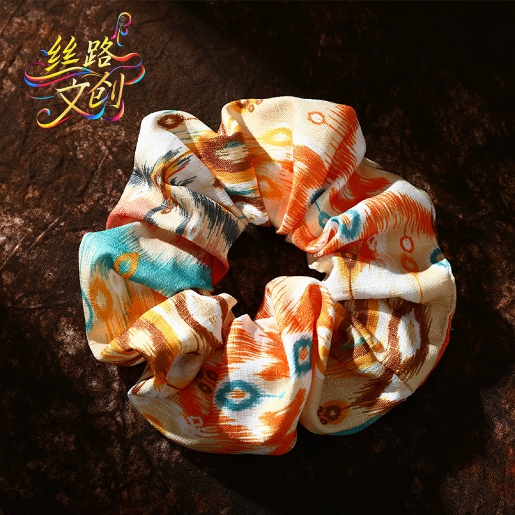 Diadema de seda atlas – bisutería de Xinjiang Diadema de seda atlas – bisutería de Xinjiang