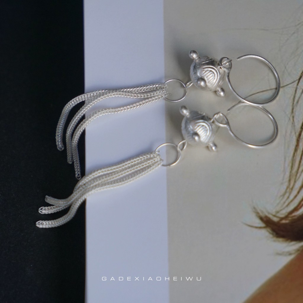 Pendientes de plata largos con flecos hechos a mano Liangshan