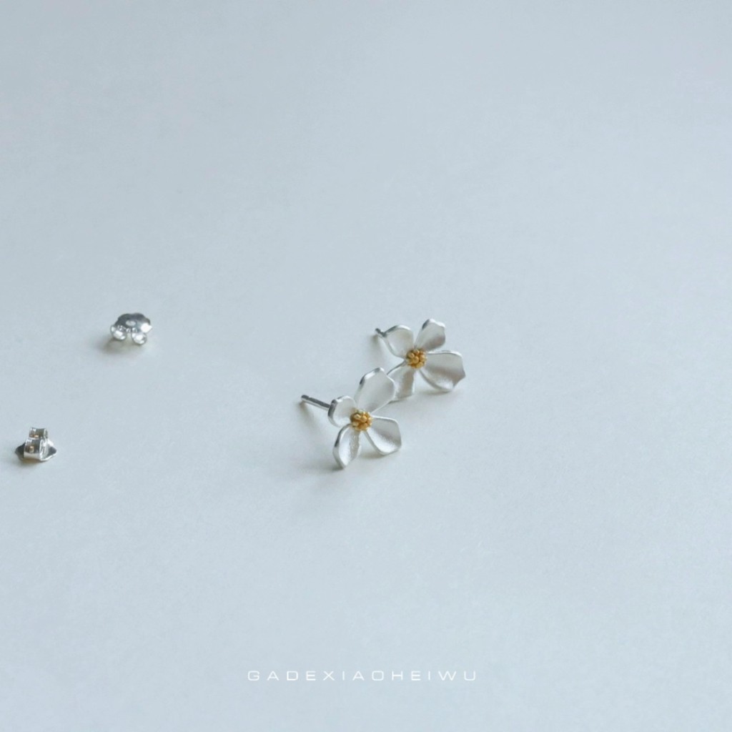 Pendientes de plata flor de cuatro pétalos artesanales Yunnan Plaza