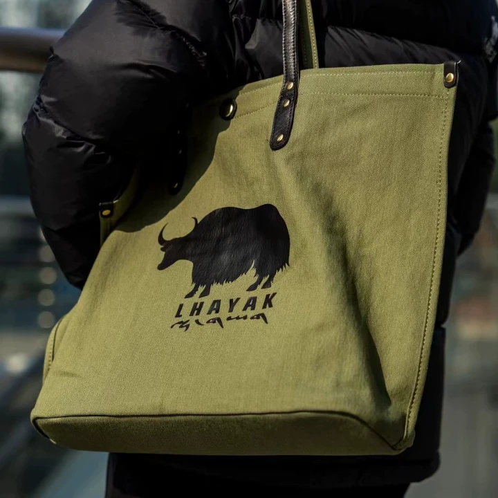 Bolso tibetano con yak Lhayak – tote bag verde del altiplano