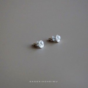 Pendientes de concha de plata con madreperla artesanales