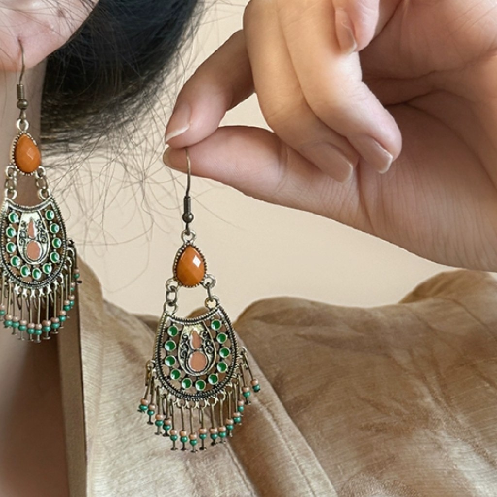Pendientes con flecos metálicos estilo Xinjiang - diseño bohemio y turquesa Pendientes con flecos metálicos estilo Xinjiang - diseño bohemio y turquesa