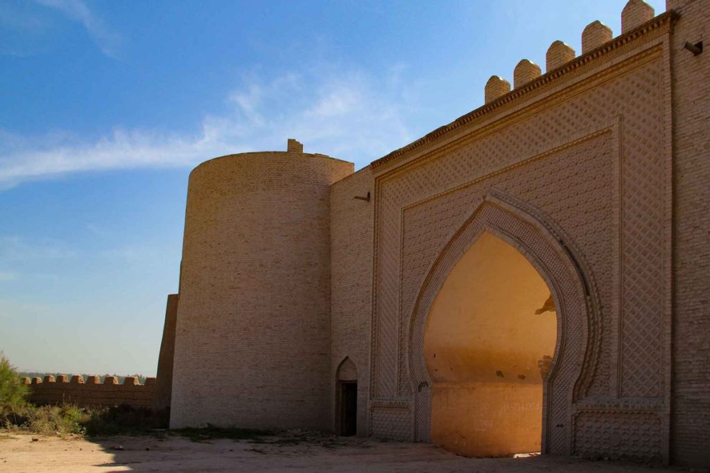 Breve historia del sur de Xinjiang Xinjiang Plaza